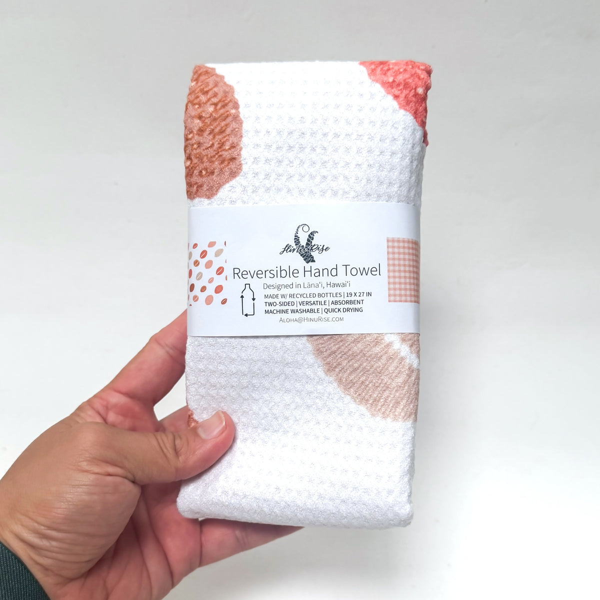 Hinu Rise: Reversible G Cowrie &amp; Palaka Hand Towel