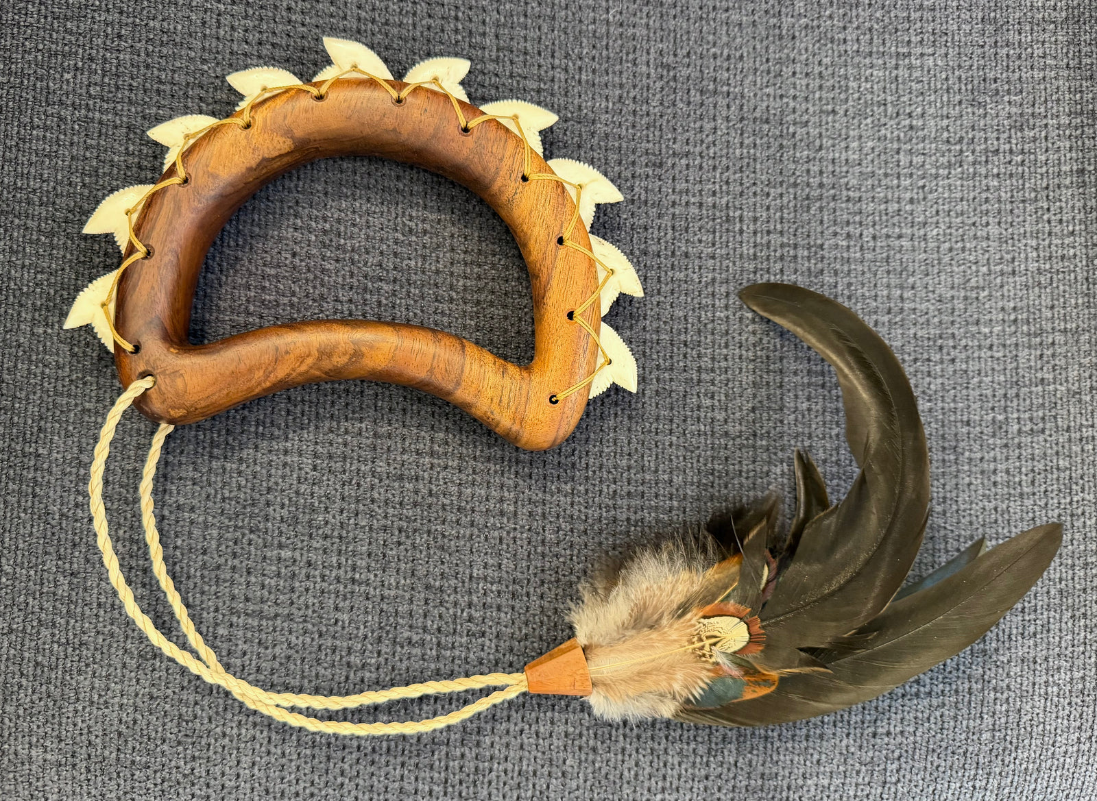 Vince Cabanilla: "Knuckleduster" Kuʻekuʻe Lima Leiomano