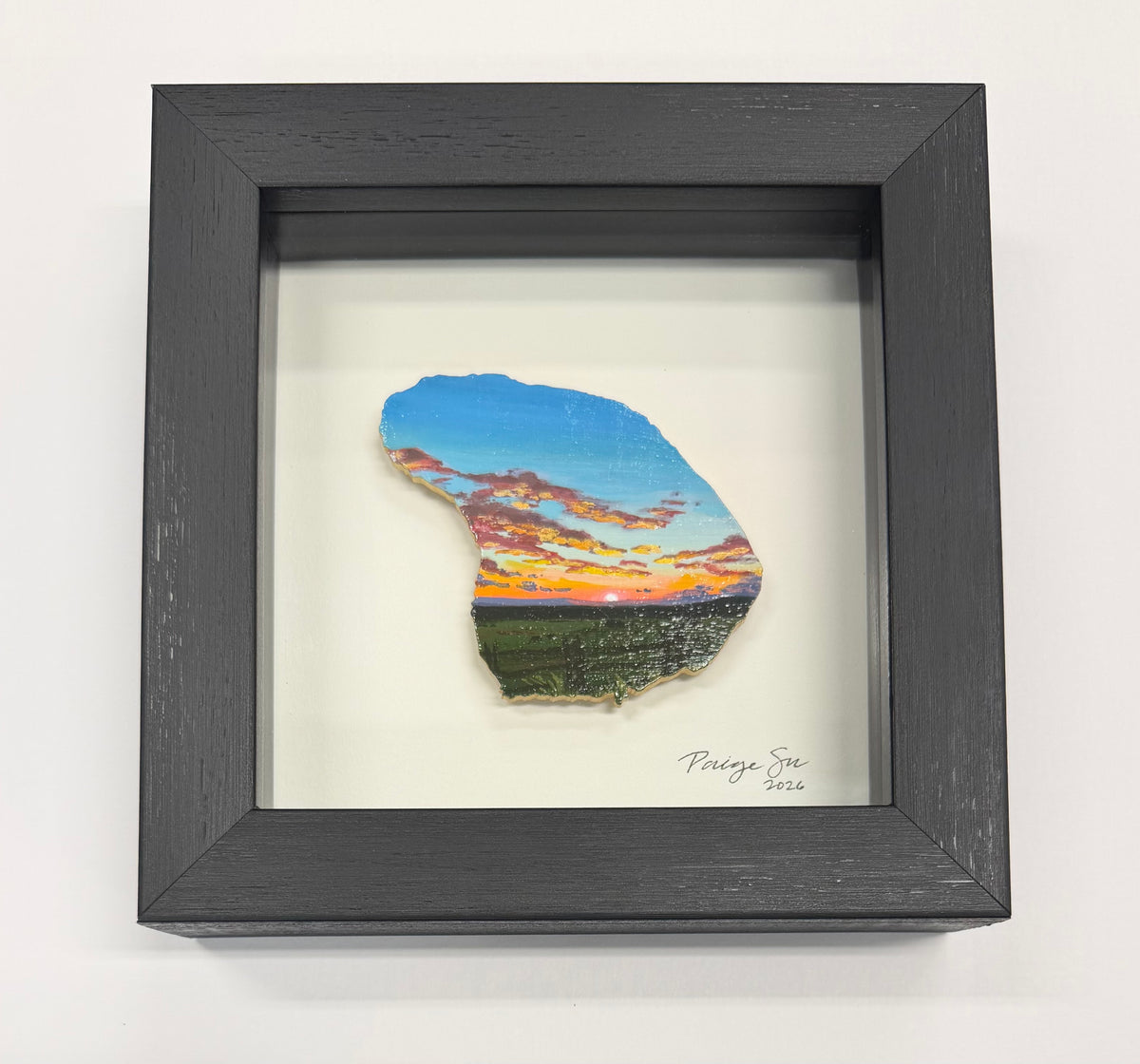 Poshiki: Hand-Painted Lanai Magnet Shadow Box, "Wonder"