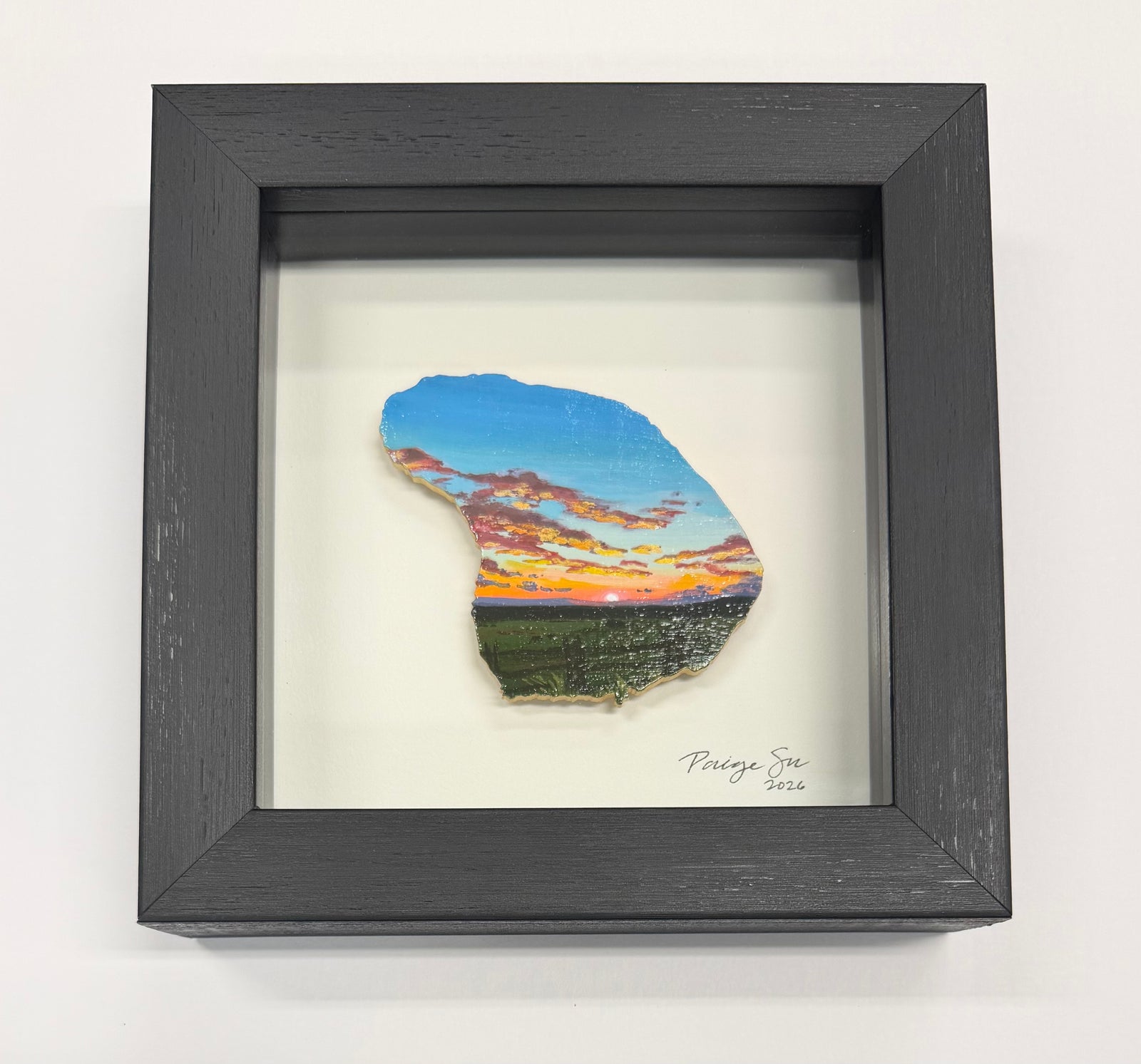 Poshiki: Hand-Painted Lanai Magnet Shadow Box, "Wonder"