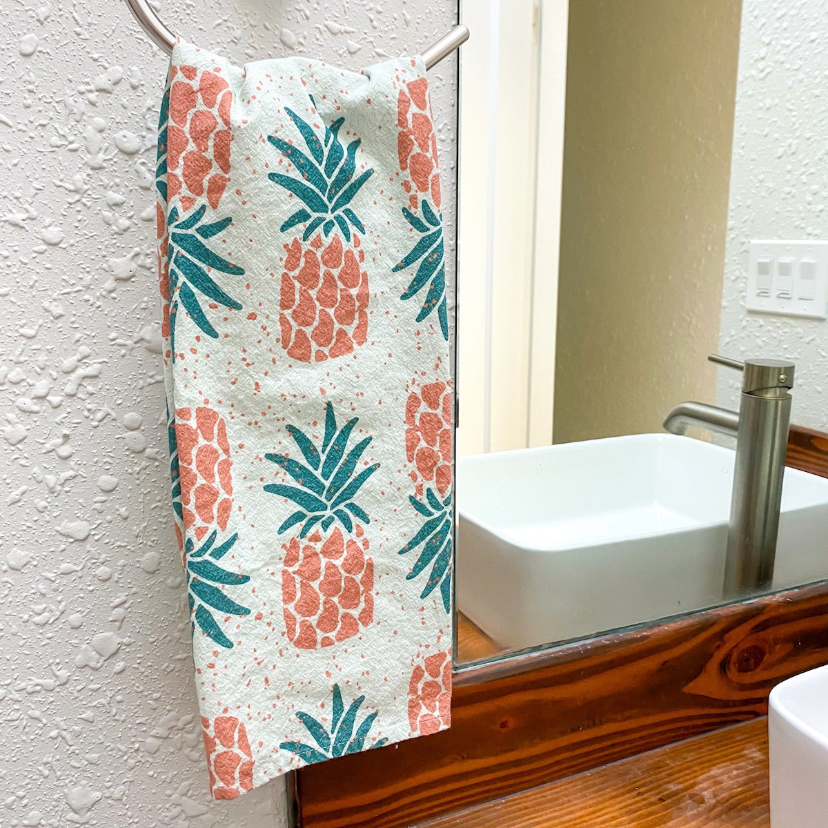 Hinu Rise: Lanai Pineapple Pink Tea Towel