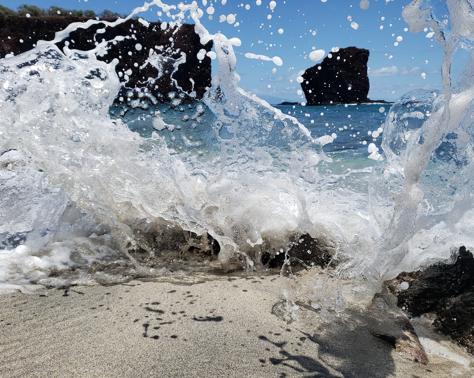 Kristin Belew: Metal Photo "Pu'u Pehe Splash"