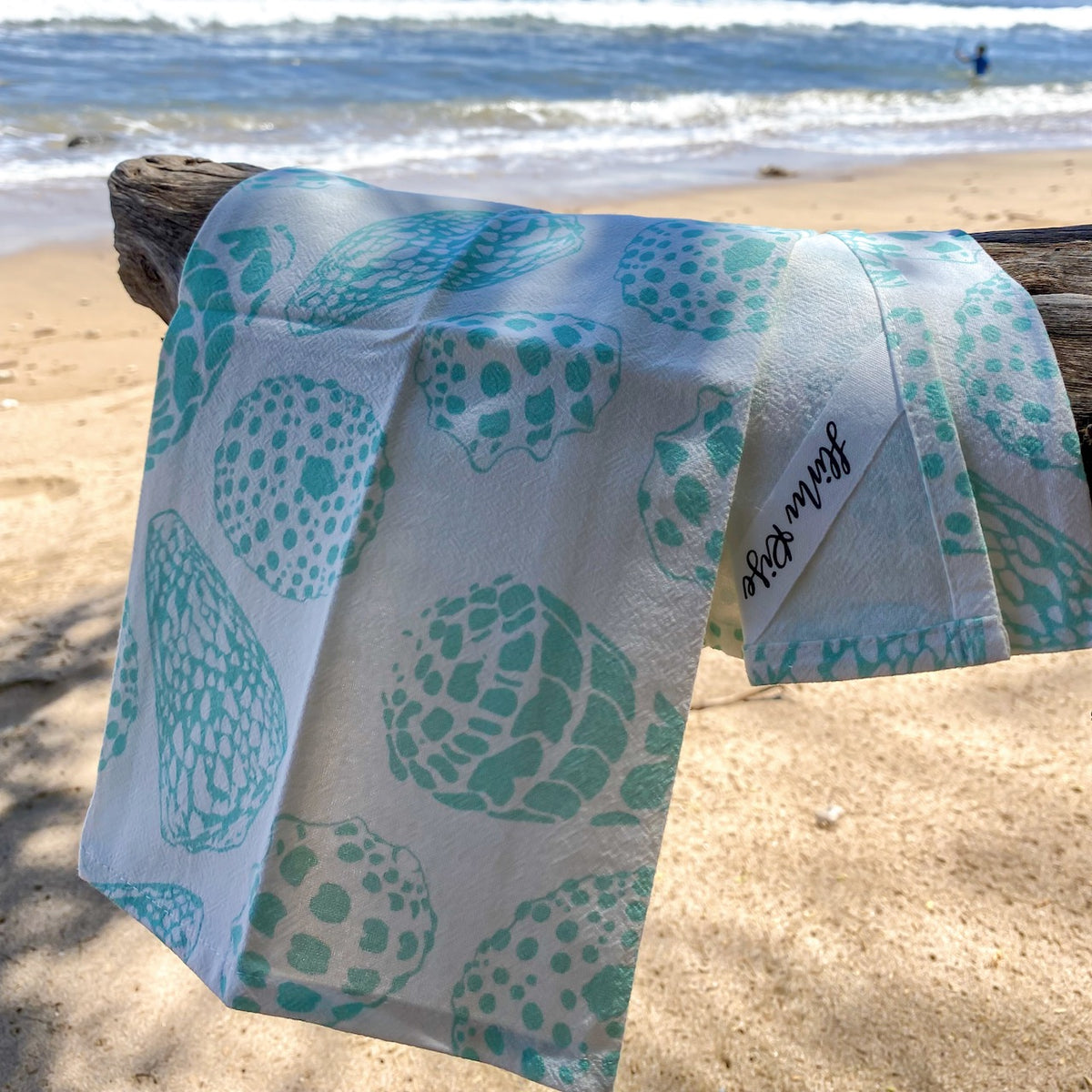 Hinu Rise: Ocean Shells Tea Towel