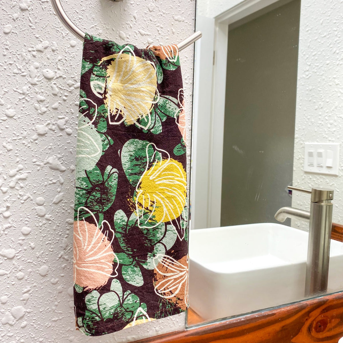 Hinu Rise: Naupaka Hero Tea Towel